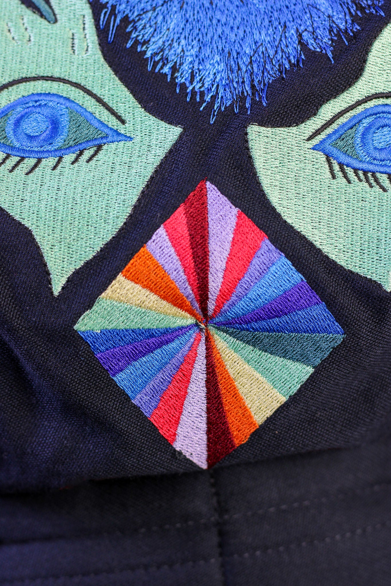 ZEITGEIST MAMA WOLF