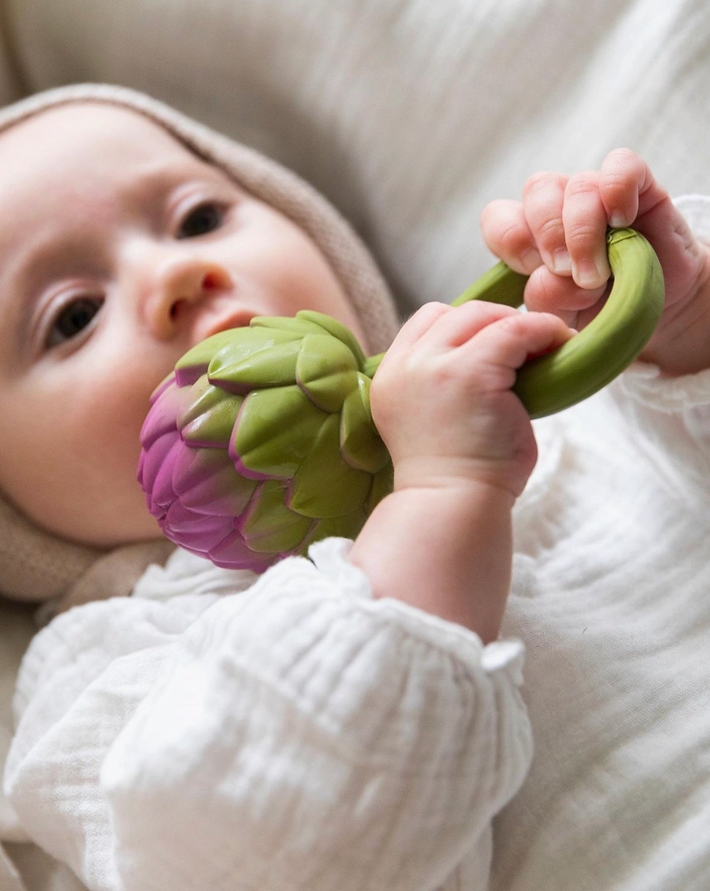 ARTICHOKE RATTLE TOY